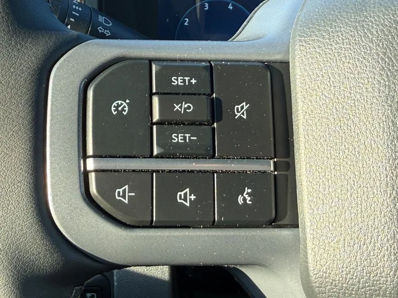 New 2026 Oxford White Ford LARIAT 4WD Crew Cab 6.75