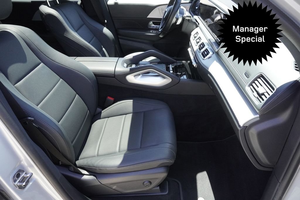 Used 2025 White Mercedes-Benz GLS 450 image 23