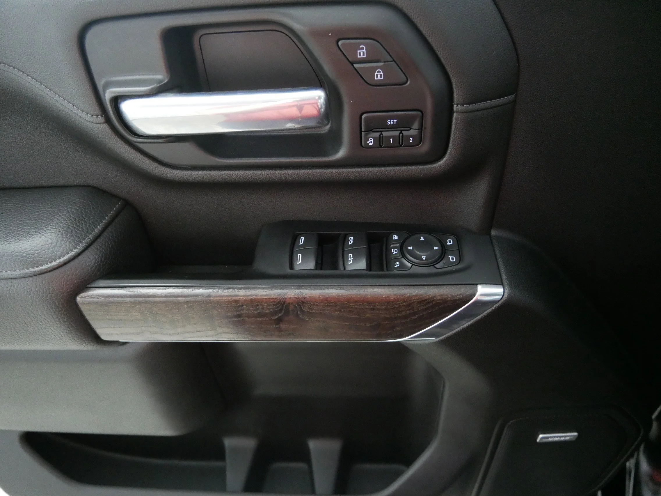 Used 2022 Onyx Black GMC Denali image 19