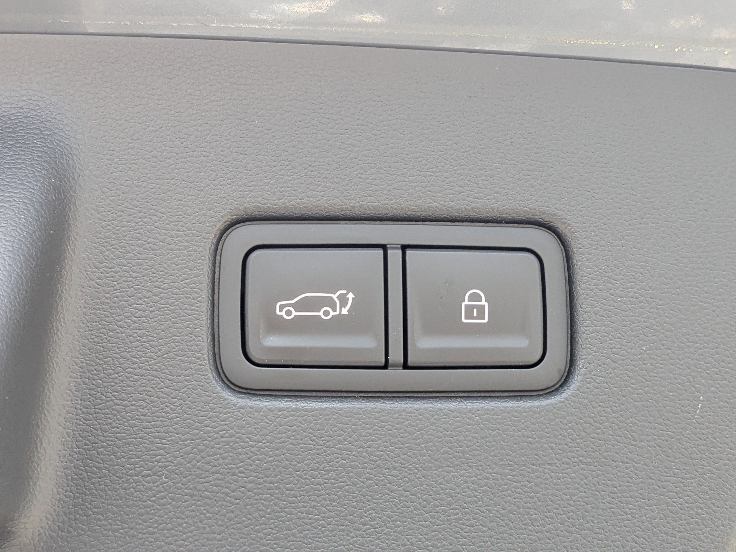 New 2026 Ecotronic Gray Pearl Hyundai Limited FWD image 15