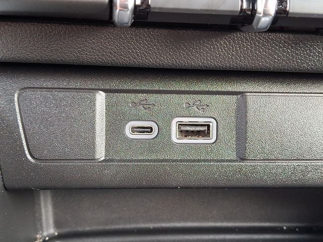 Used 2025 Gray Chevrolet Trail Boss image 23