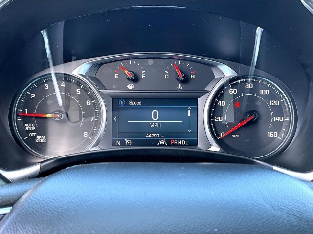 Used 2024 Lakeshore Blue Metallic Chevrolet LT image 25