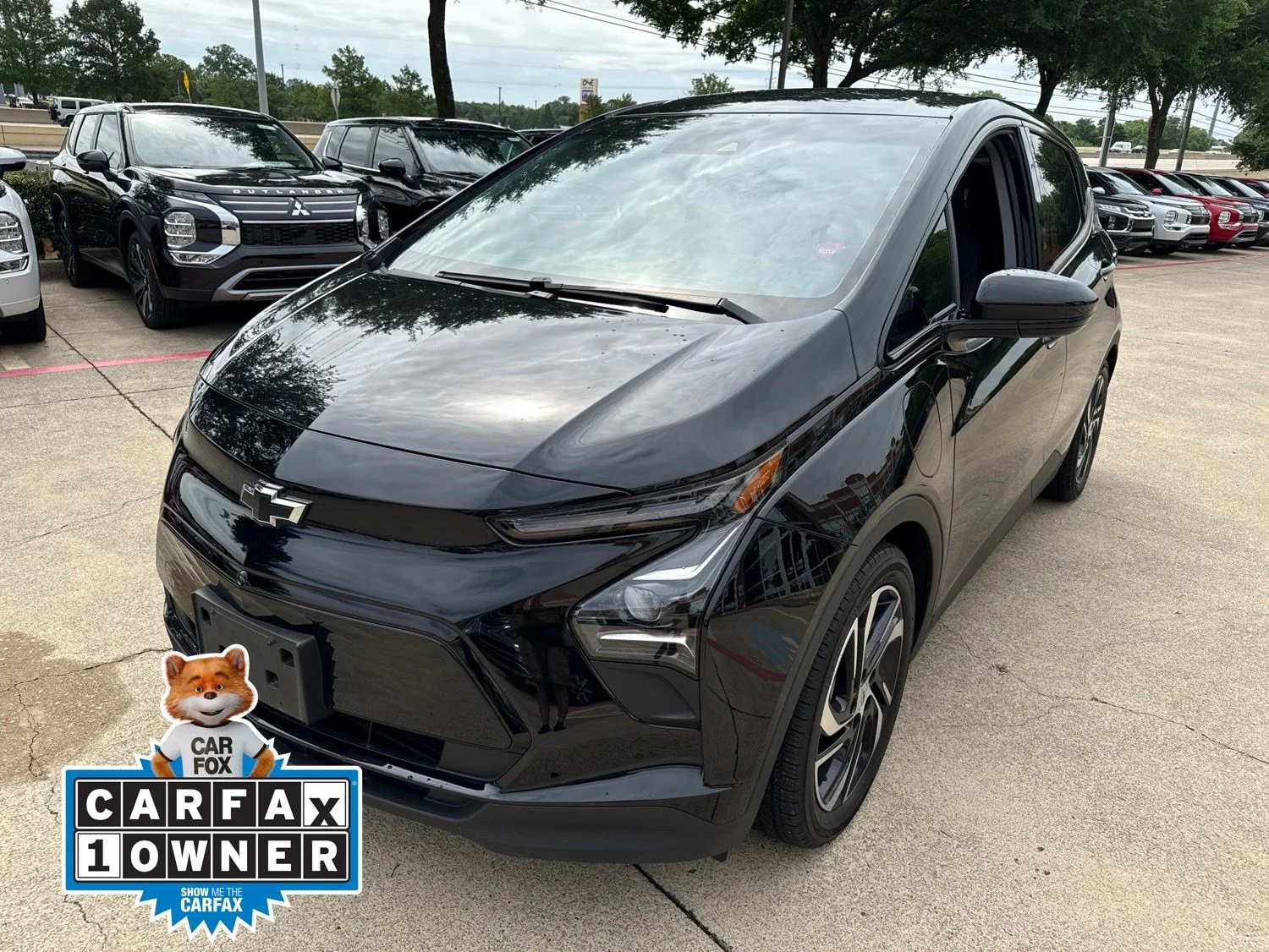 Used 2023 Black Chevrolet 2LT image 7