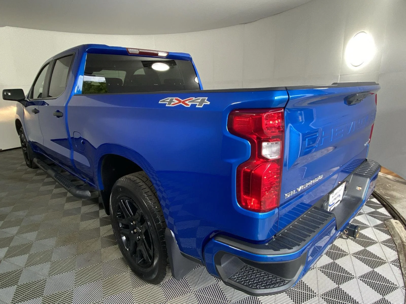 Used 2024 Glacier Blue Metallic Chevrolet Custom image 14