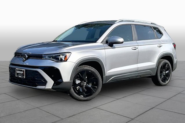 New 2026 Volkswagen Taos 1.5T SE FWD Sport Utility
