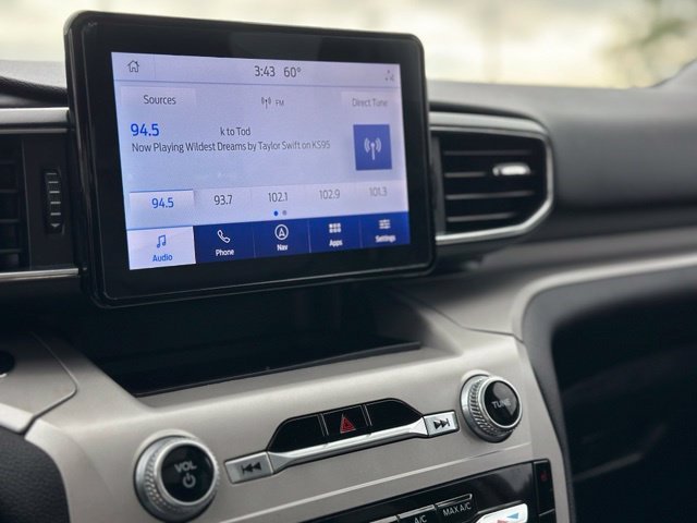 Used 2023 Silver Ford XLT image 18