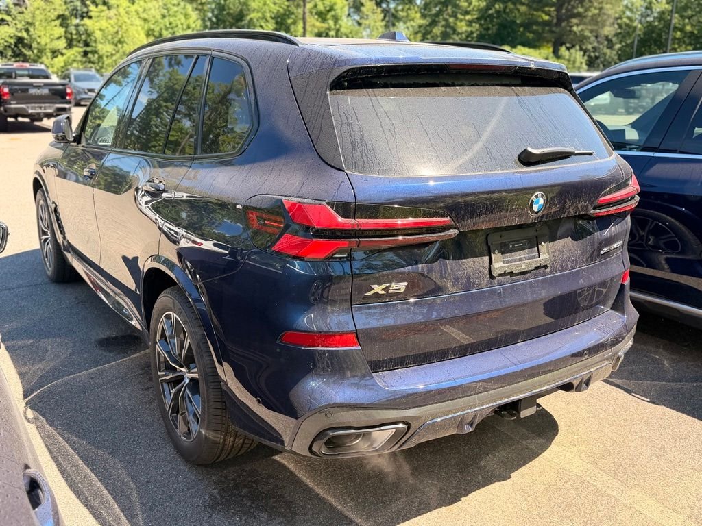 New 2026 Tanzanite Blue II Metallic BMW xDrive40i image 3