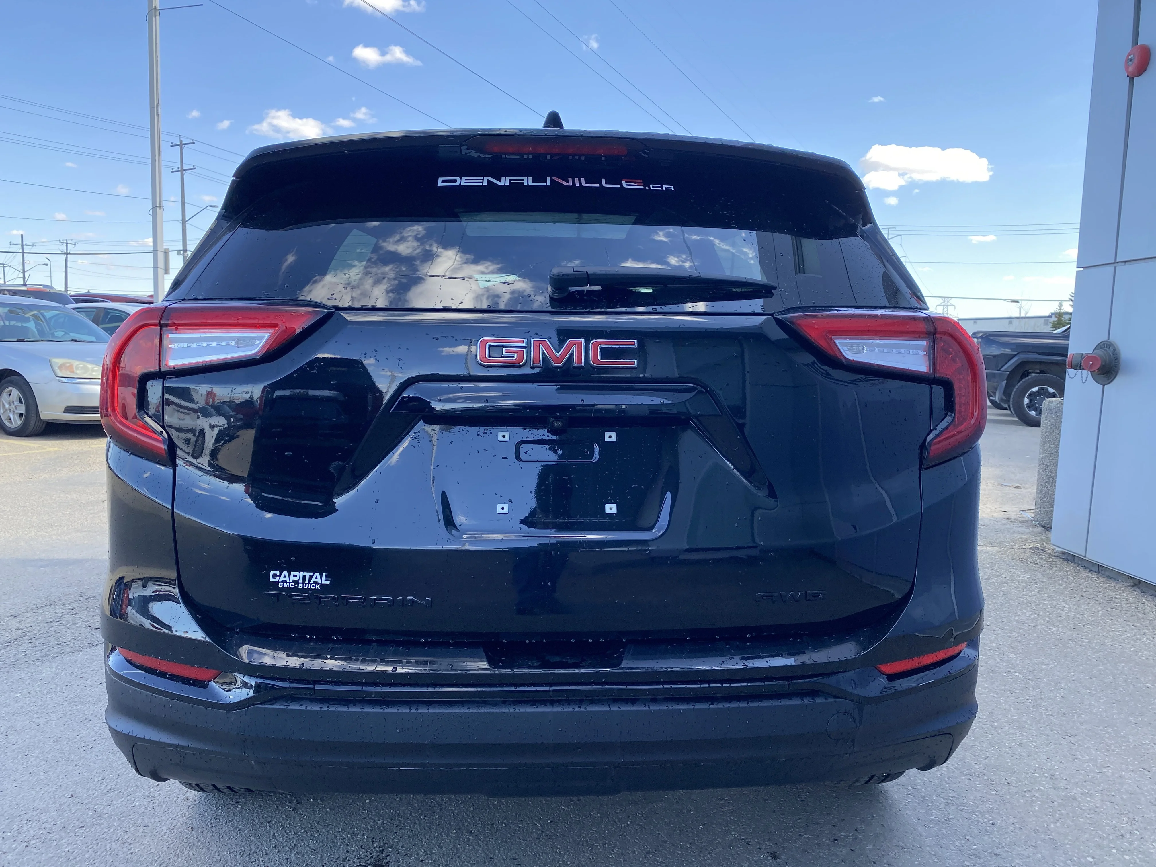 Used 2024 na GMC SLE AWD * PANORAMIC SUNROOF * NAVIGATION * BLACK EDITION * image 4