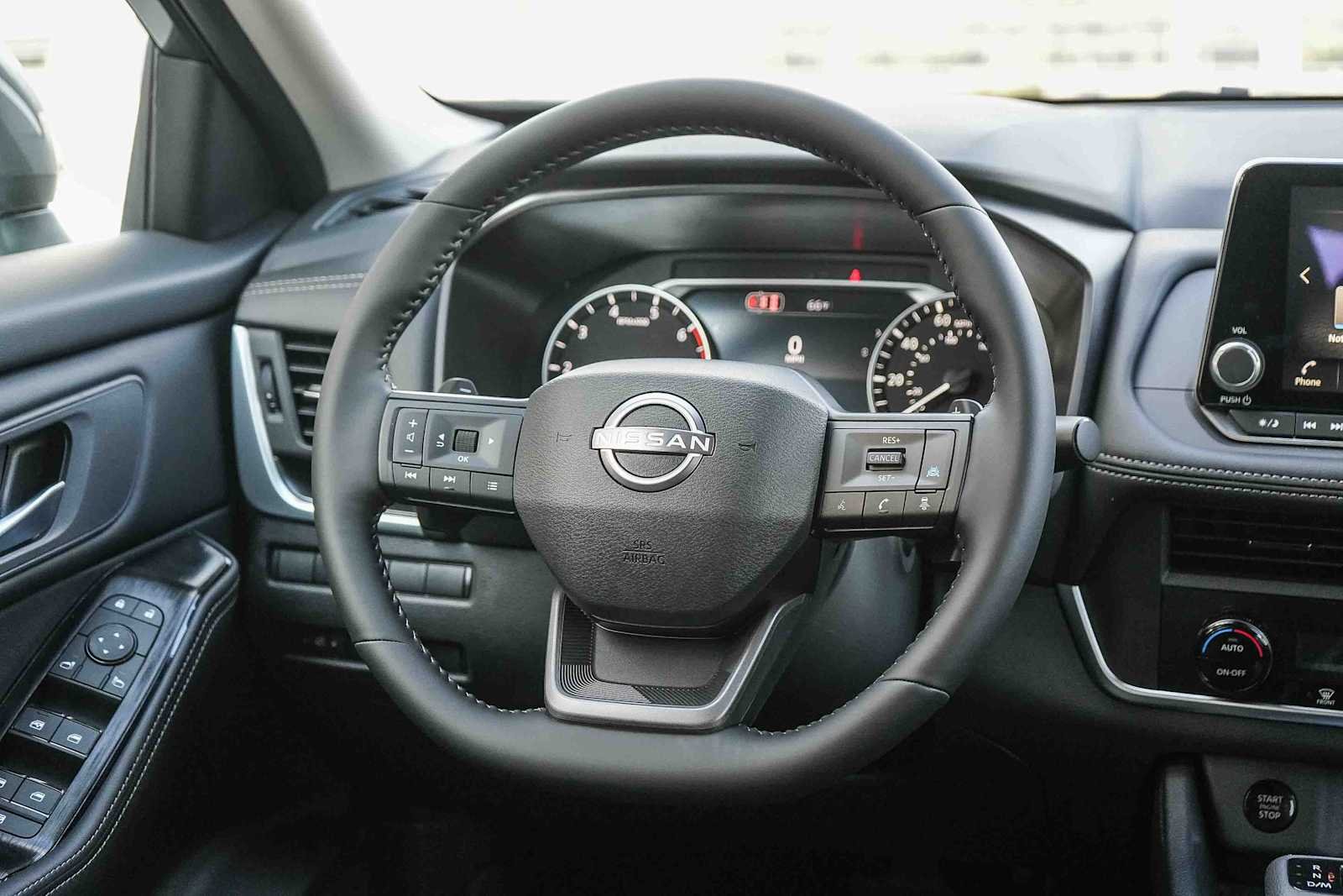 New 2026 Everest White Pearl TriCoat Nissan SV image 18