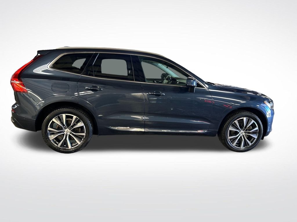 Certified Used 2022 Blue Volvo T8 Inscription Expression image 7