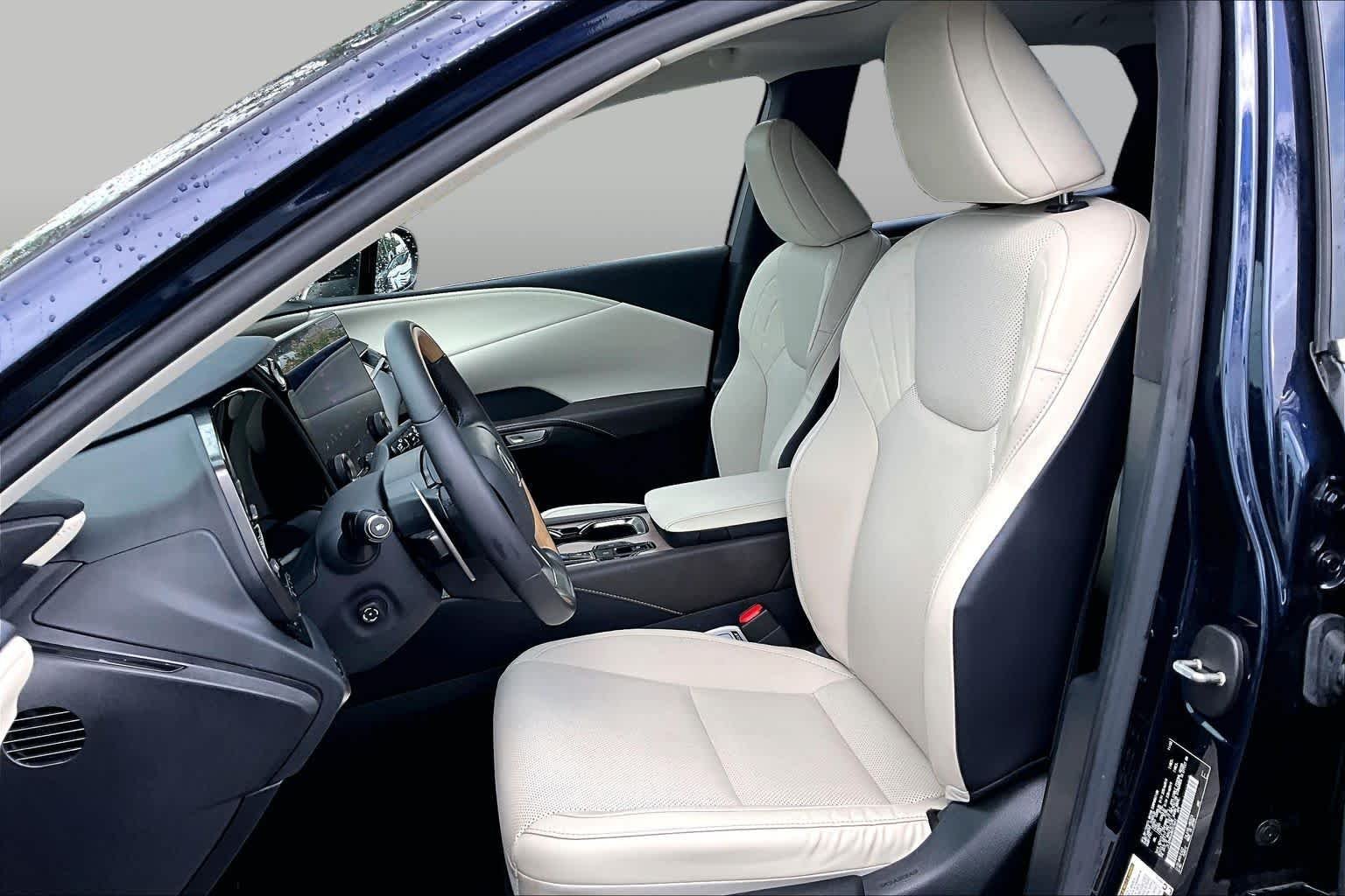 Used 2024 Nightfall Mica Lexus Premium image 8