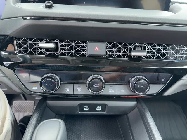 Used 2024  Honda EX-L image 14