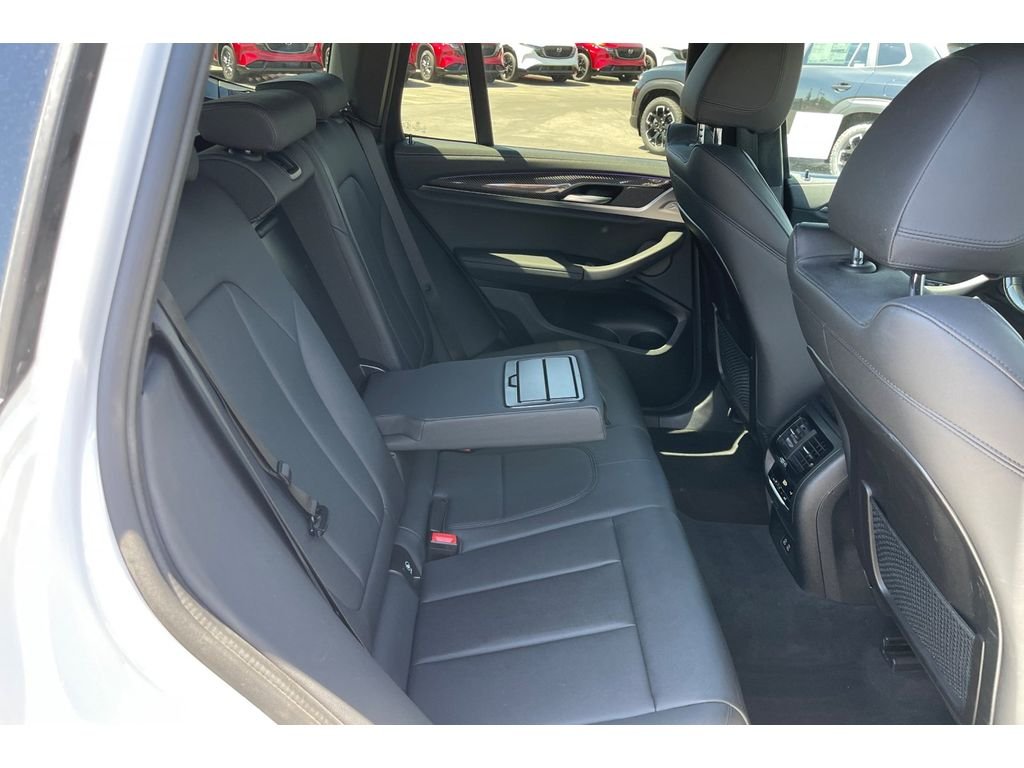 Used 2021 Alpine White BMW M40i image 19