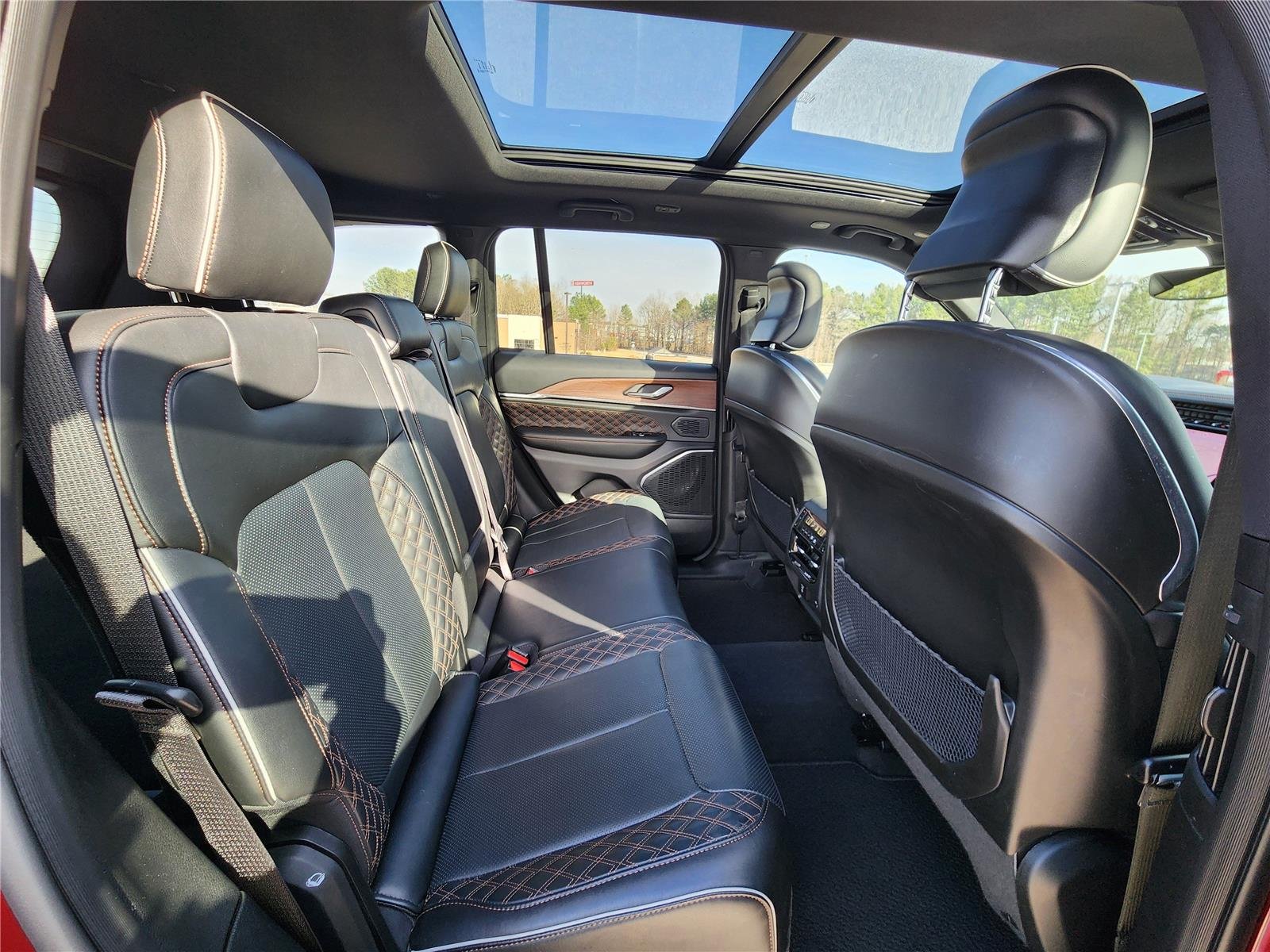 Used 2025 Velvet Red Pearlcoat Jeep Summit image 9