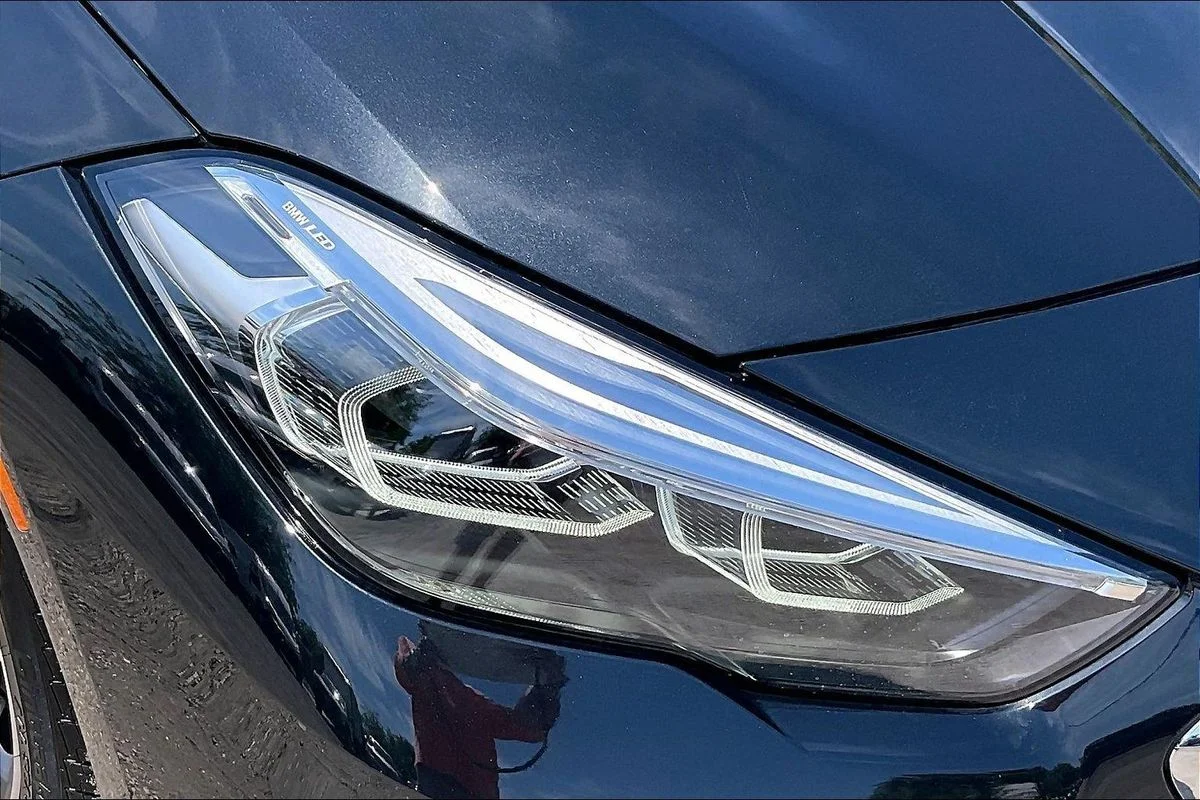 Used 2024  BMW xDrive image 34