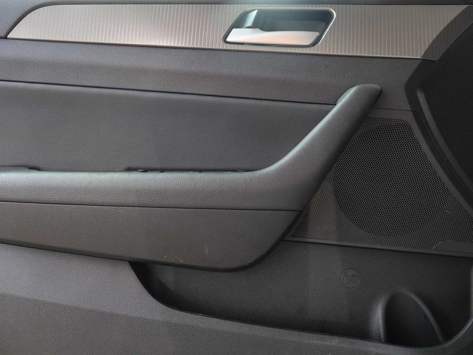 Used 2019 Symphony Silver Hyundai Sport image 13