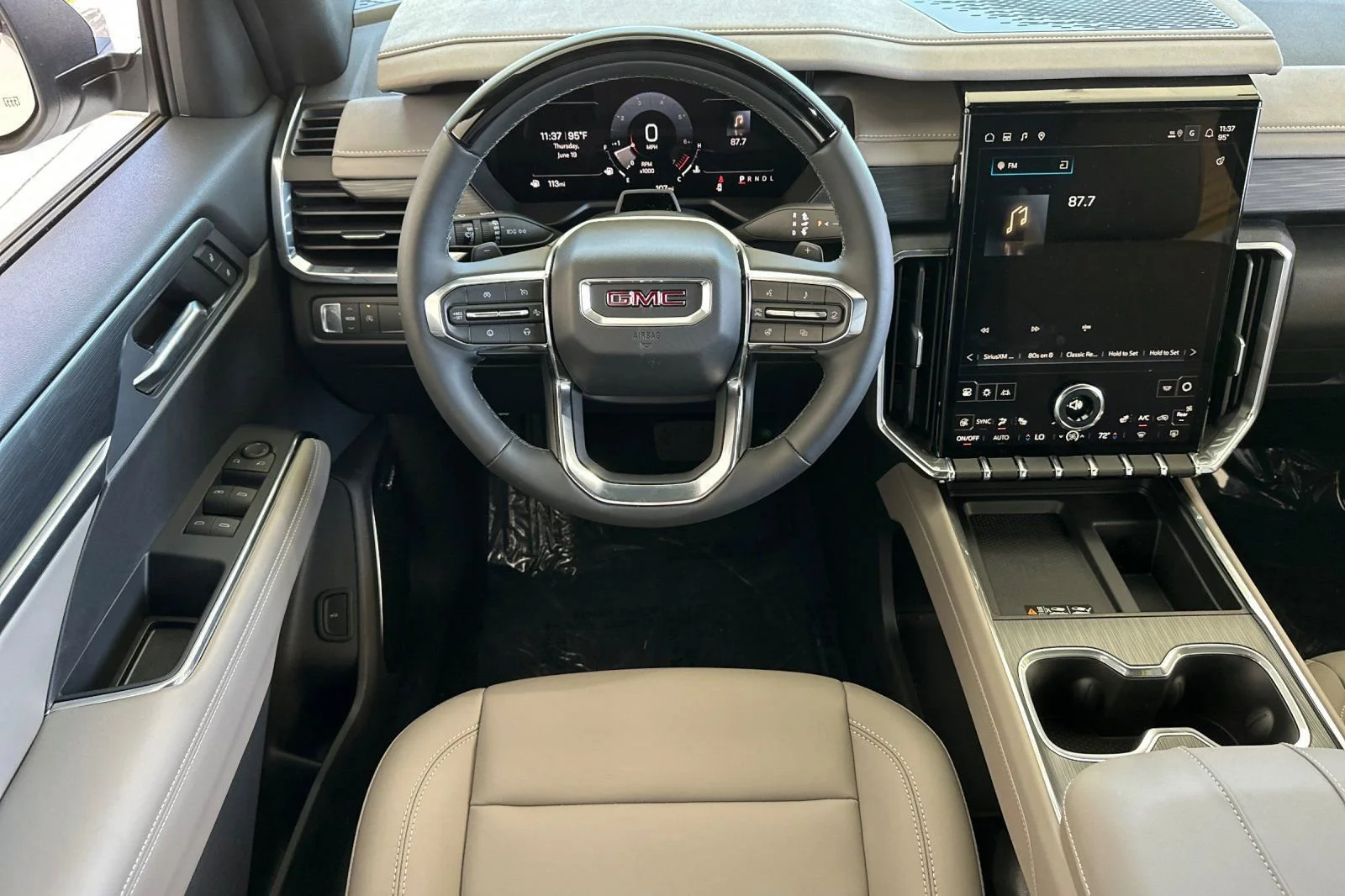2025 GMC Acadia Elevation - Photo 15