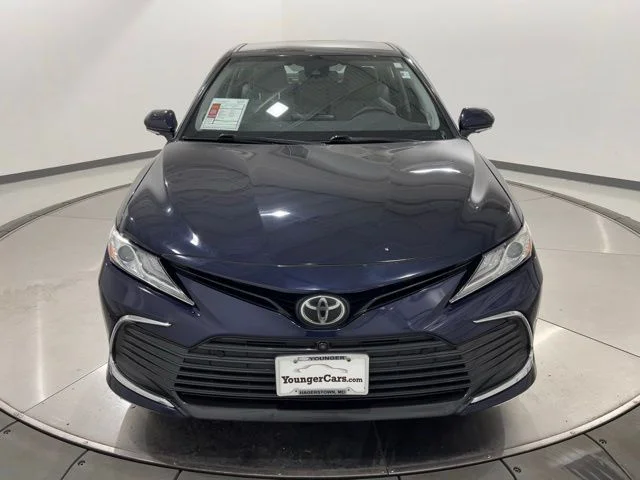 Used 2021  Toyota XLE image 8