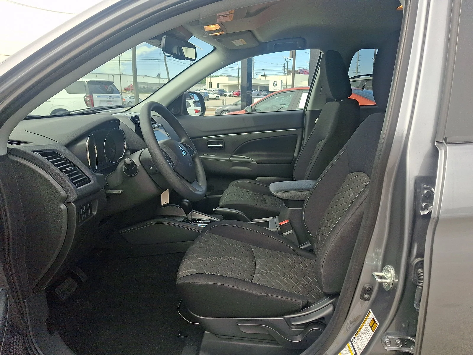 New 2027 Gray Mitsubishi 2.0 ES image 12