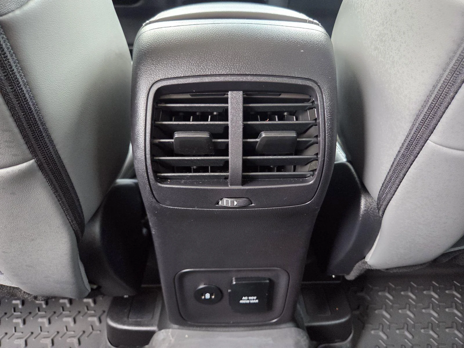 Used 2025 Desert Sand Ford Badlands image 23