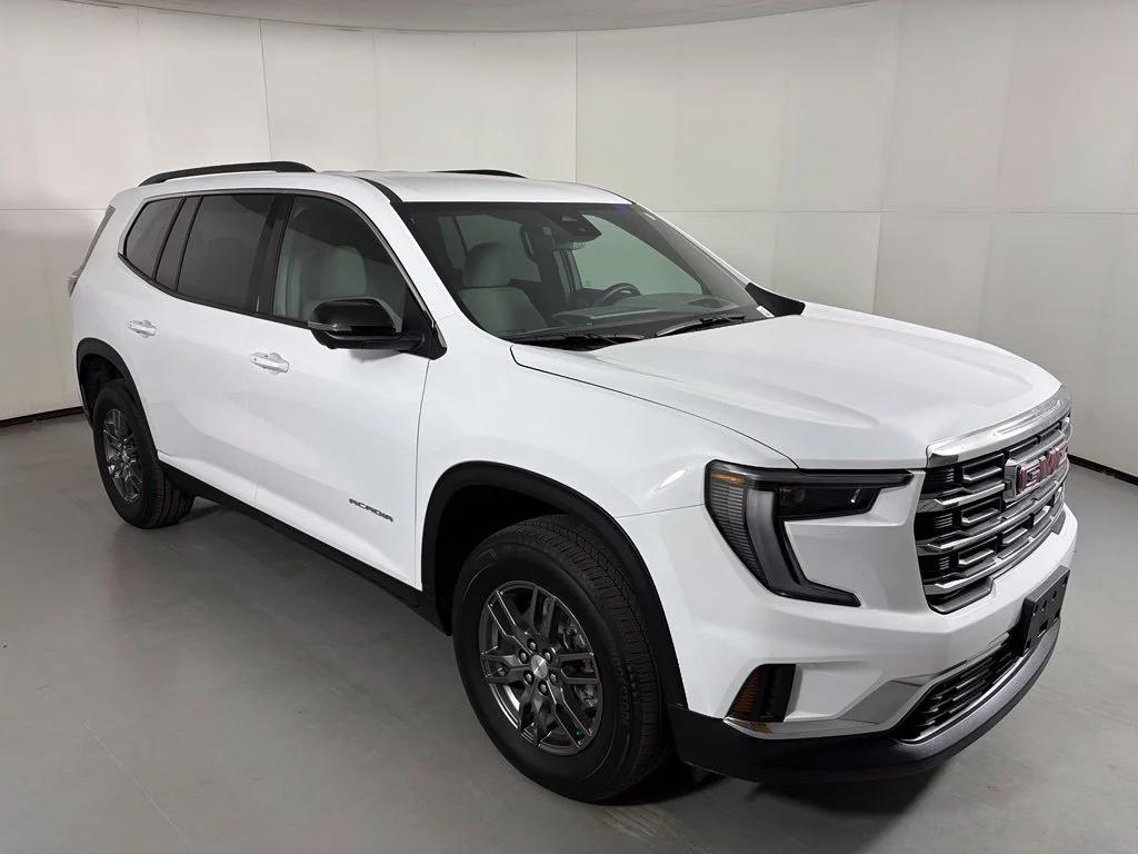 Used 2026 White GMC Elevation image 2