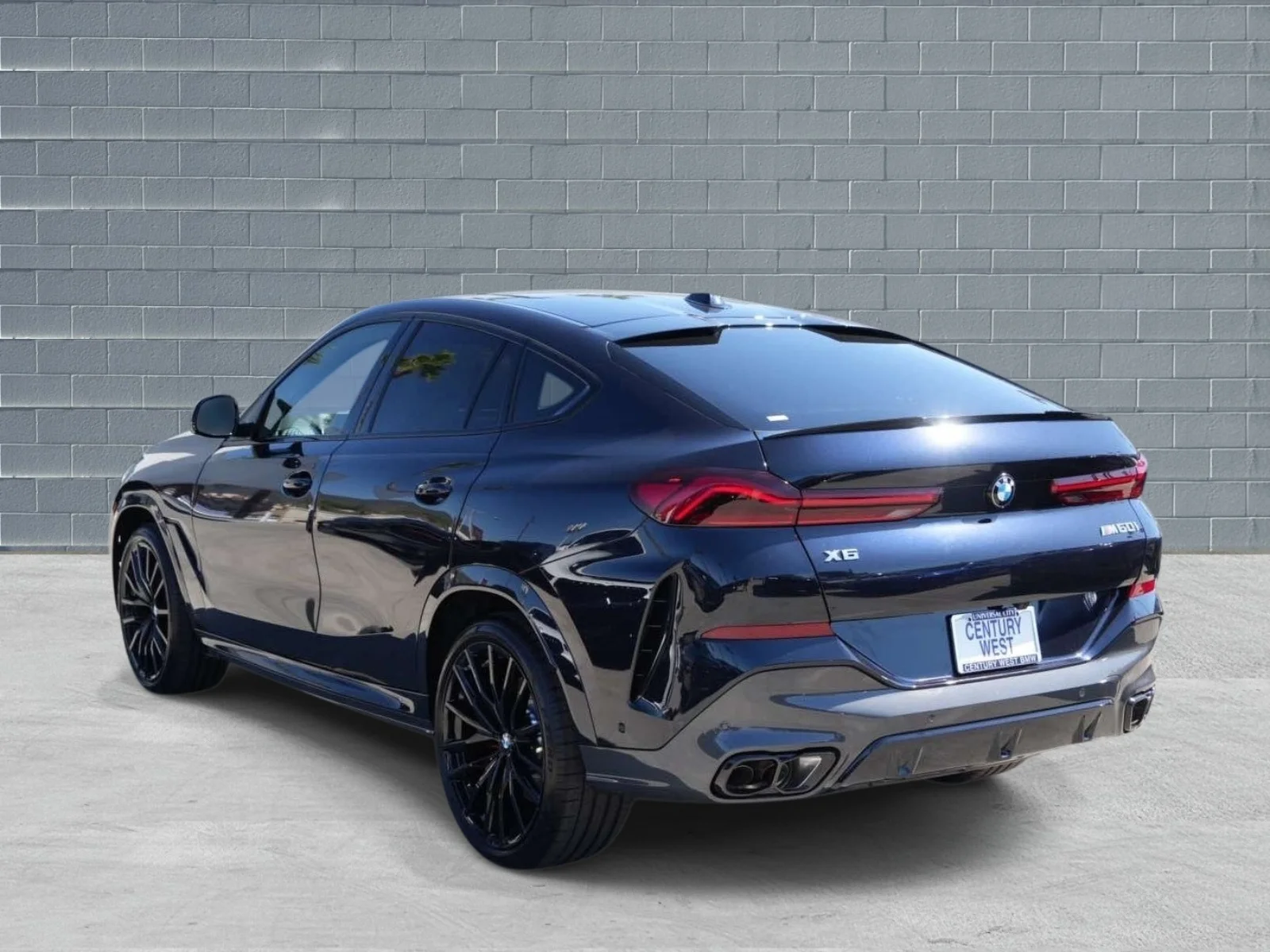 New 2027 Carbon Black Metallic BMW M60i image 3