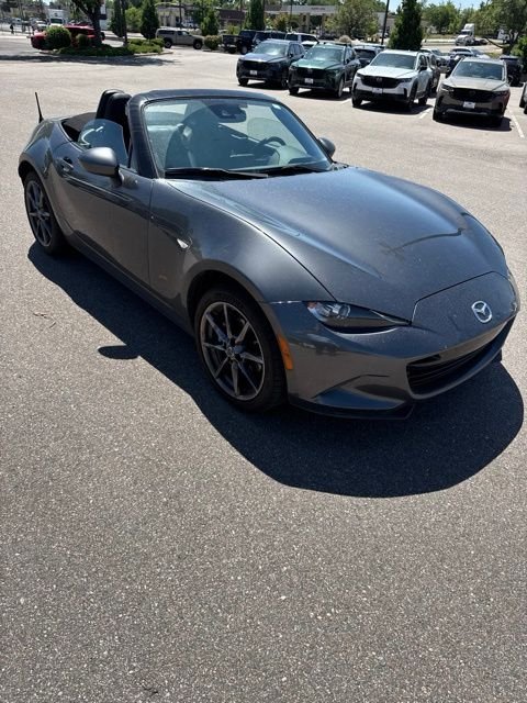 Used 2019 Gray Mazda Grand Touring image 2