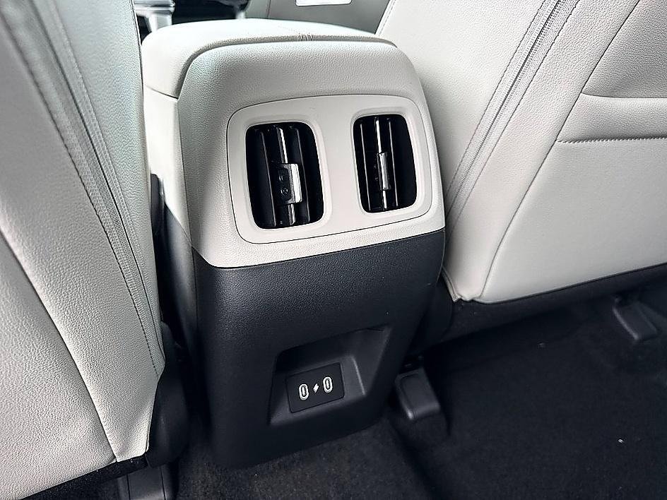 New 2026 Ecotronic Gray Hyundai SEL Plus FWD image 24