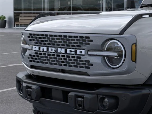 New 2026 Avalanche Gray Ford Badlands image 46