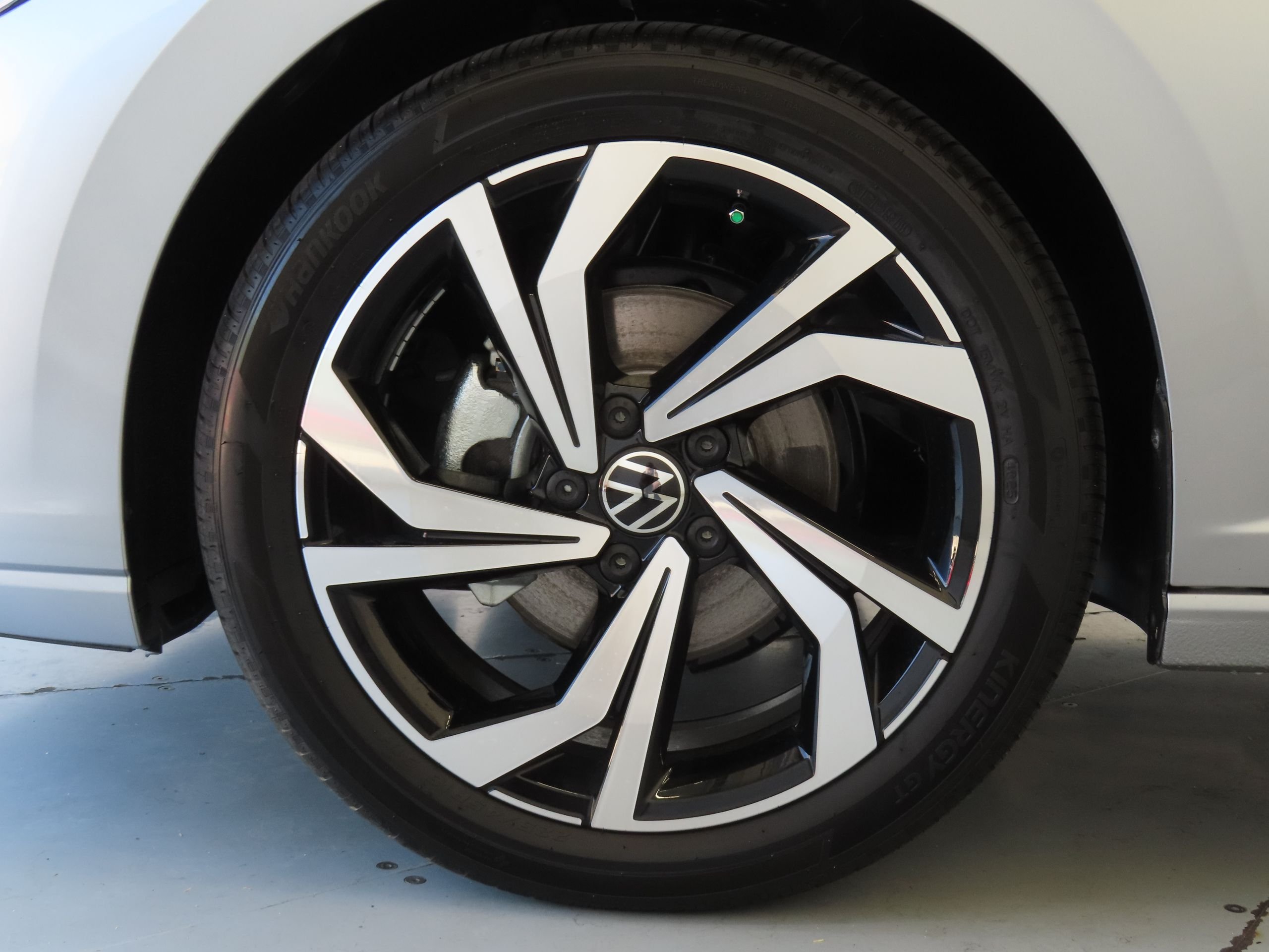 New 2026 Silver Volkswagen 1.5T SEL image 28