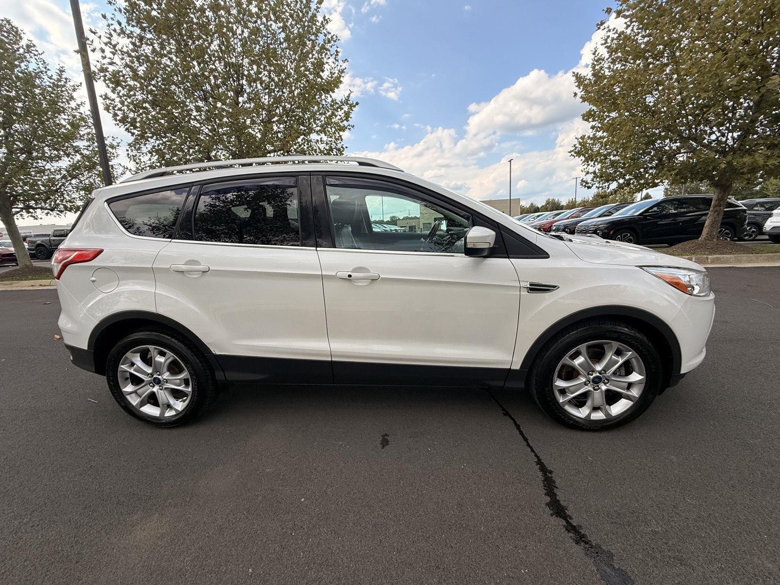 Used 2016 White Platinum Metallic Tri-Coat Ford Titanium image 4