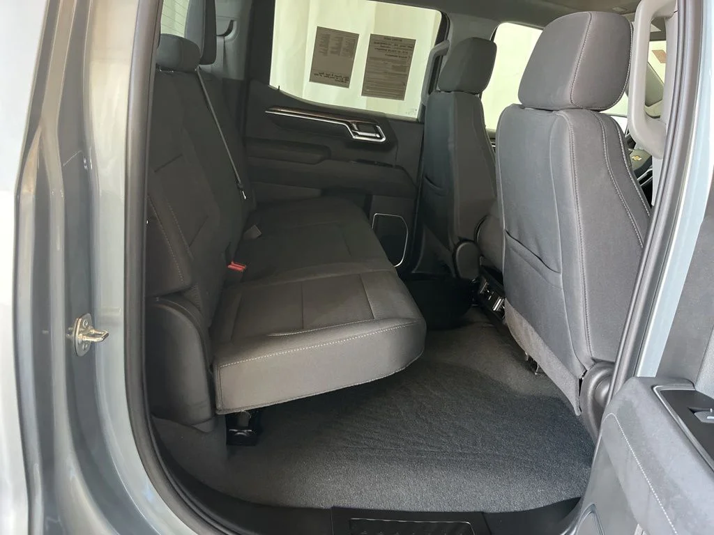 Used 2025 Gray Chevrolet LT image 20