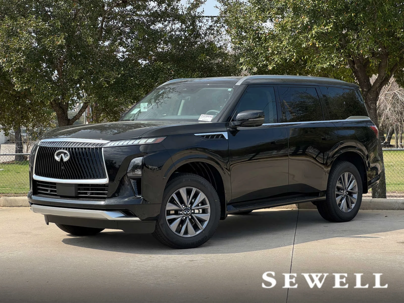2026 INFINITI QX80 Pure 4WD's photo