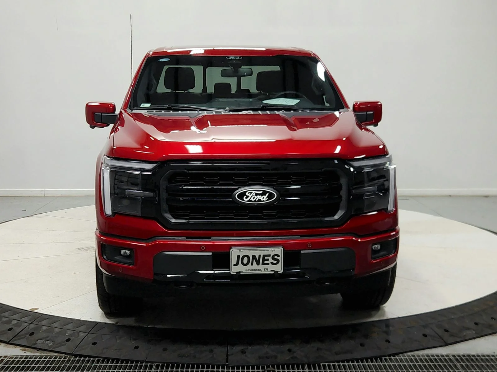 Used 2025 Red Ford Lariat image 3