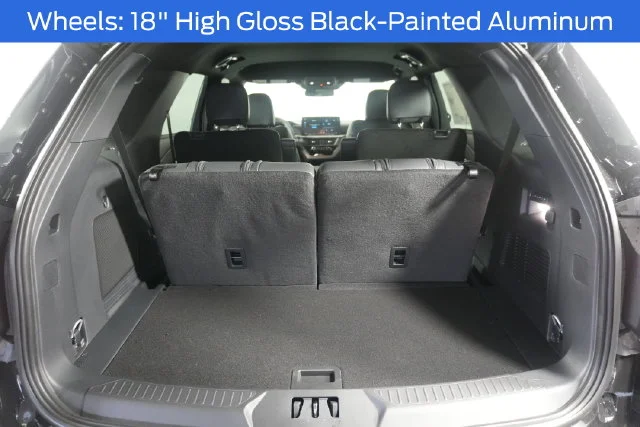 New 2026 Agate Black Metallic Ford Tremor® image 28
