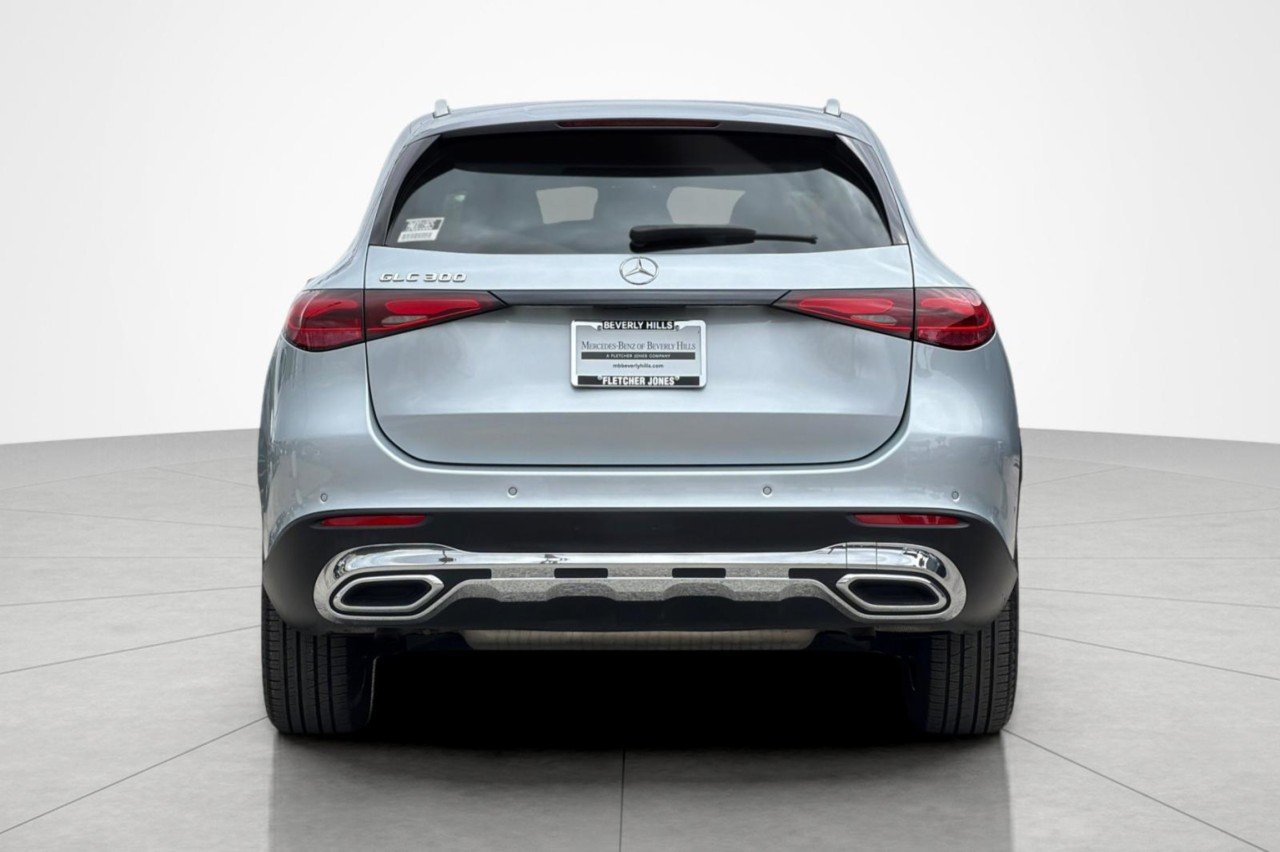 Used 2024 Cirrus Silver Metallic Mercedes-Benz GLC 300 image 4