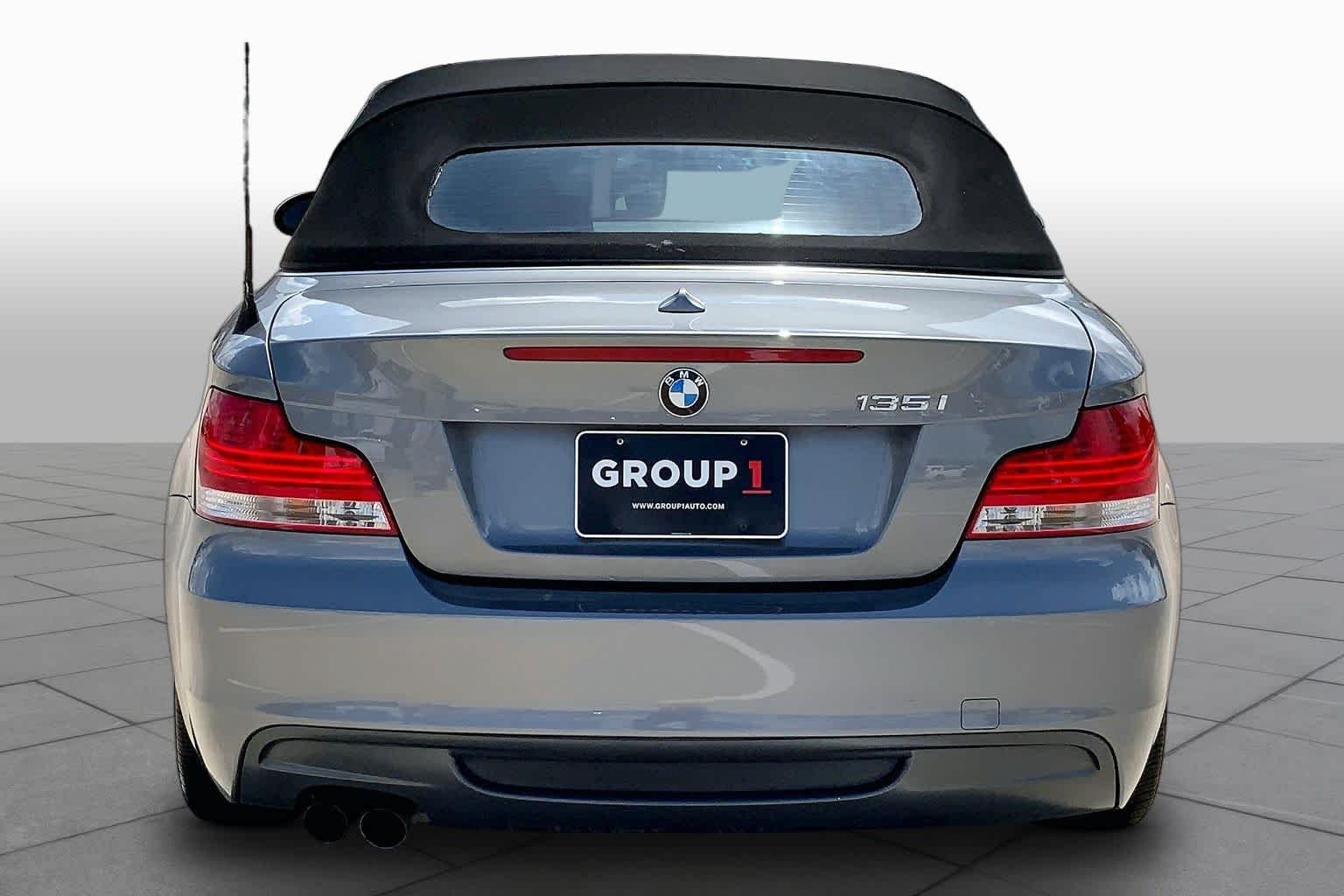 Used 2009 Alpine White BMW 135i image 4