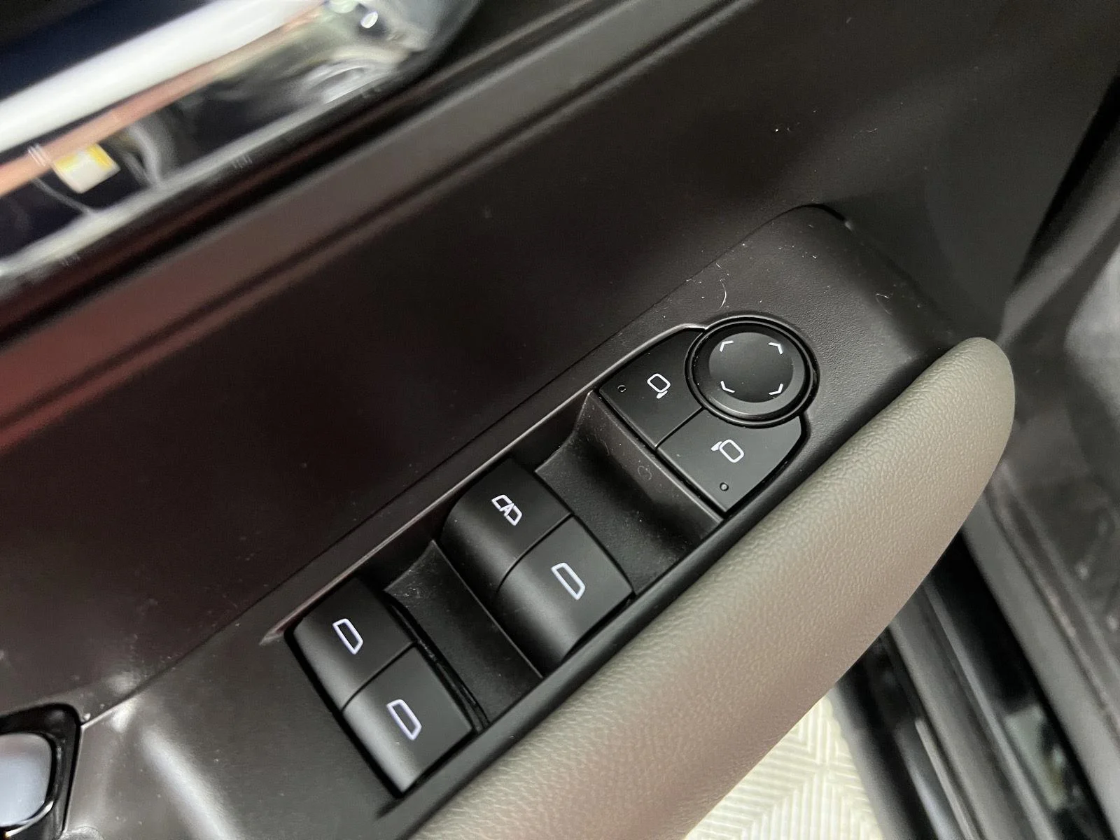 Used 2023 Black Chevrolet ZR2 image 18