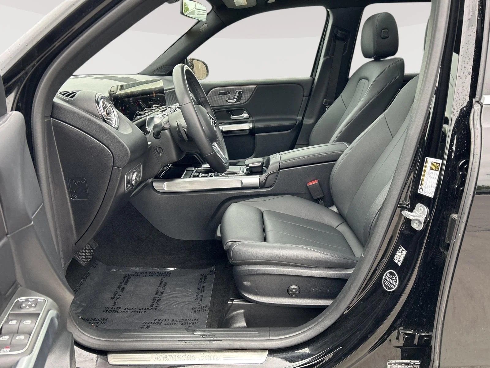Certified Used 2023 Night Black Mercedes-Benz GLB 250 image 13