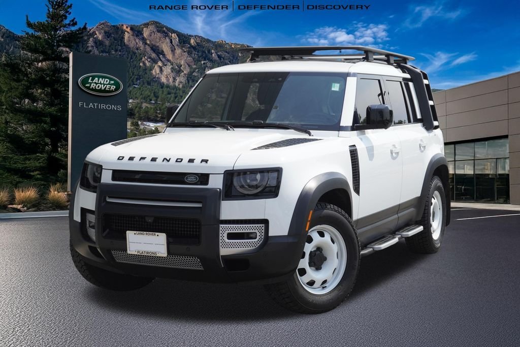 Used 2023 White Land Rover S image 1