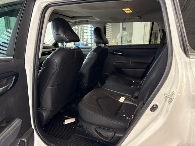 Used 2023 Pearl Toyota XLE image 5