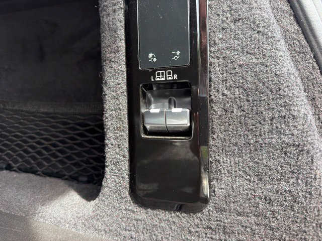 Certified Used 2025 Black Land Rover Dynamic SE image 24