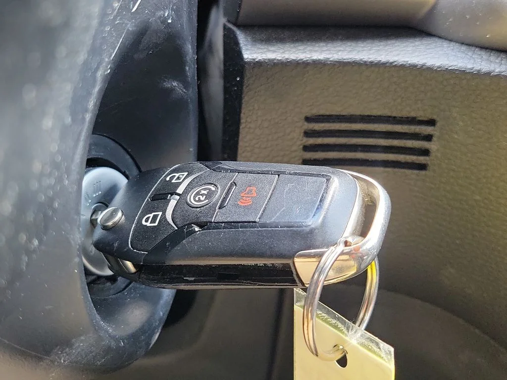 Used 2019 Black Ford XLT image 37