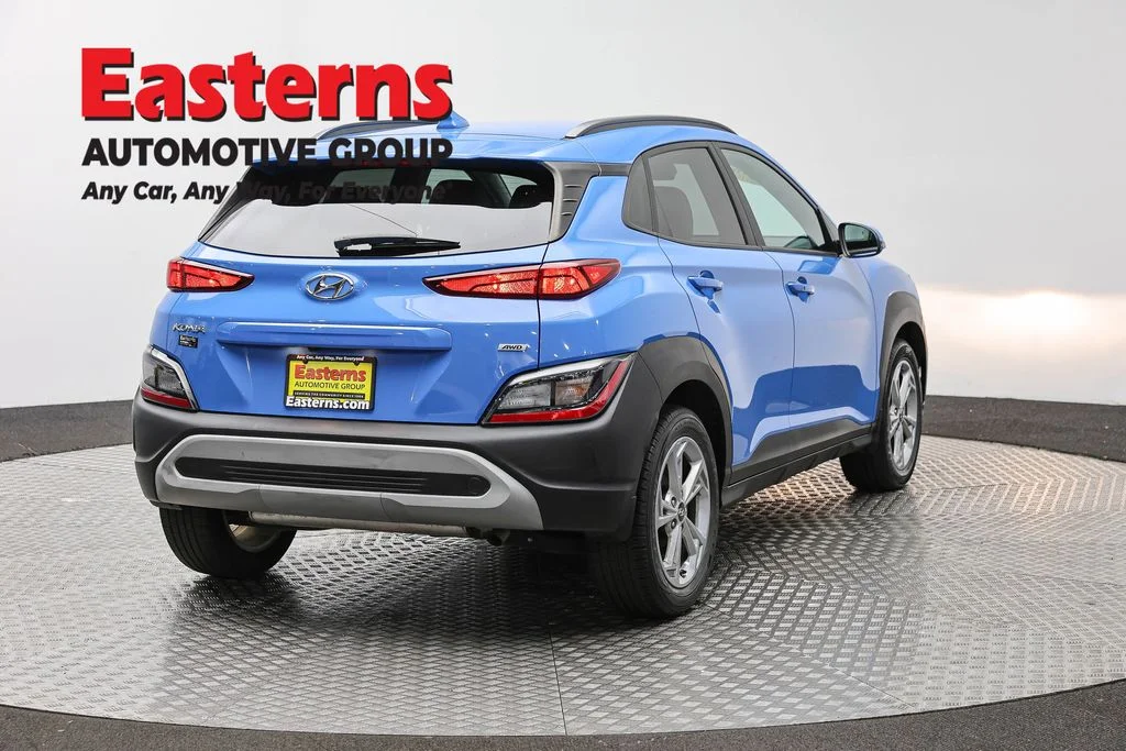 Used 2022 Blue Hyundai SEL image 5