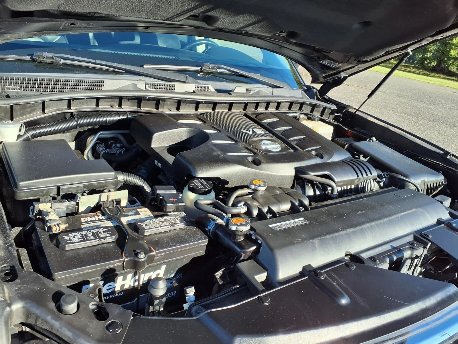 Used 2019 Super Black Nissan SV image 34