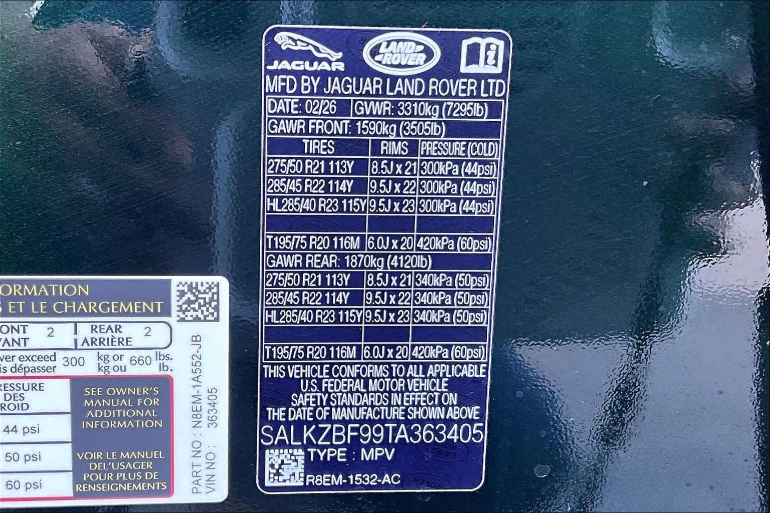 New 2026 British Racing Green Land Rover SV image 22