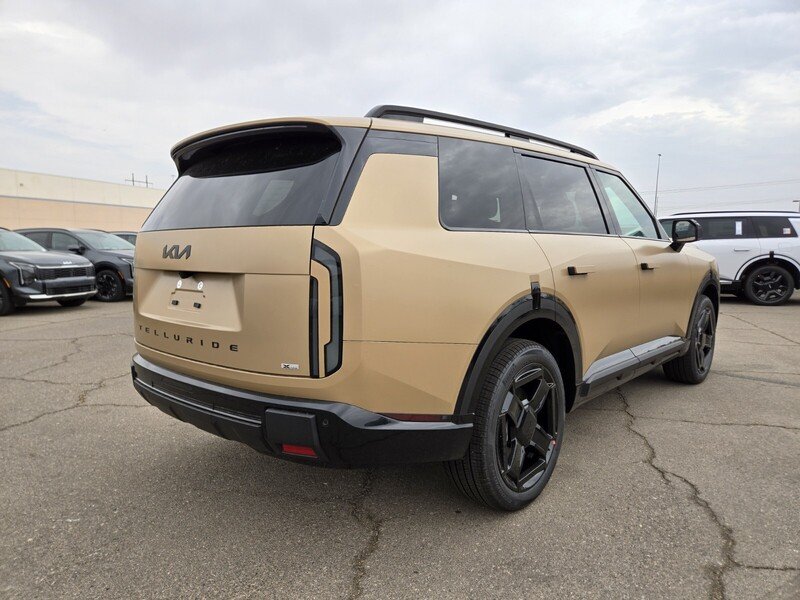 New 2027 Terrain Brown Matte Kia X-Line EX image 3