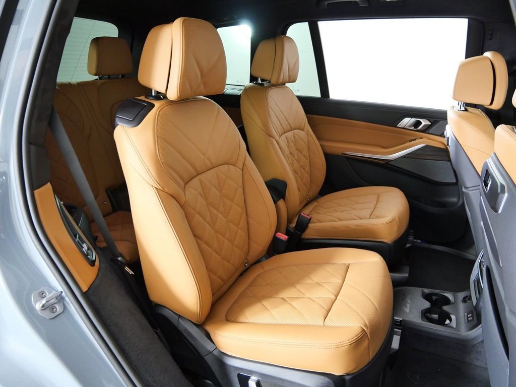 New 2027 Brooklyn Grey Metallic BMW xDrive40i image 23