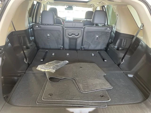 2025 Honda Pilot Touring - Photo 23