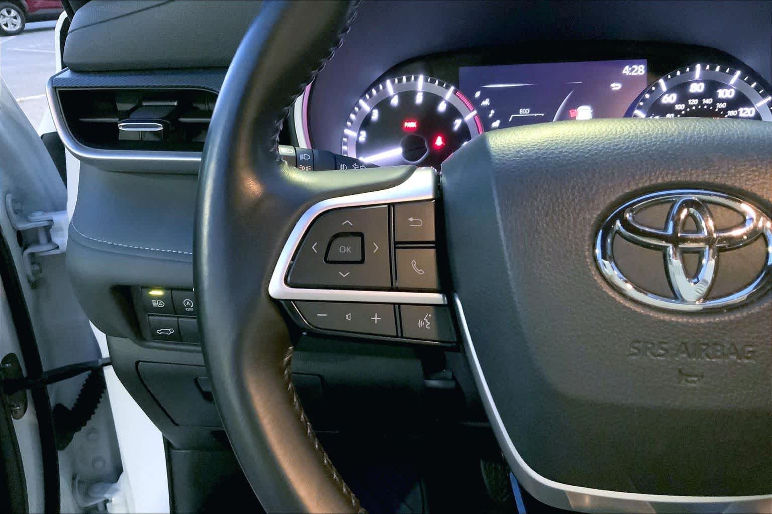 Used 2024 Wind Chill Pearl Toyota LE image 23